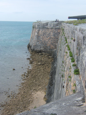 Bermuda fort wall