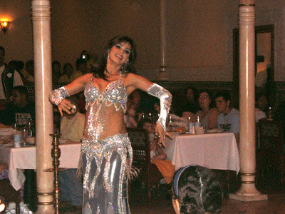 Belly dancer at Restaurant Marrakesh