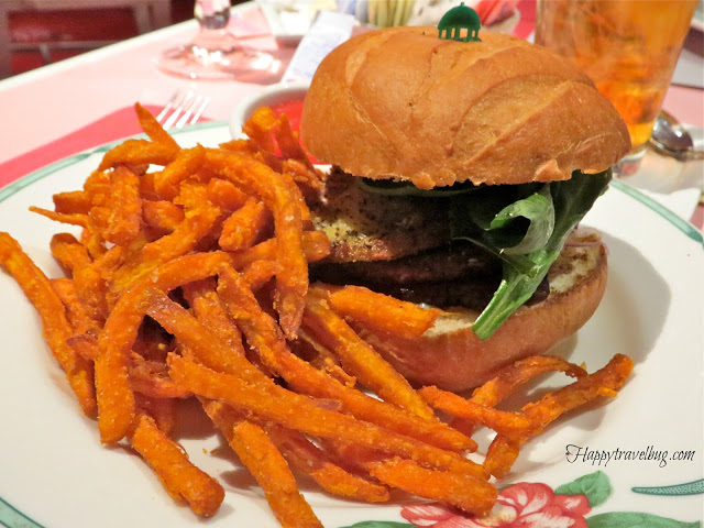 Fried green tomato sandwich