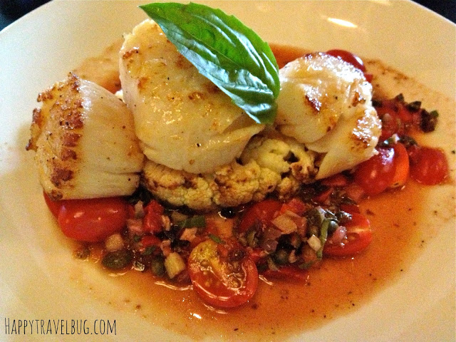 jumbo sea scallops with tomato relish