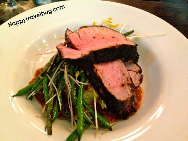 Pork tenderloin with green beans and feta-zucchini spoon bread