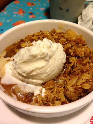Warm apple crisp from the 50's Prime Time Cafe in Hollywood Studios