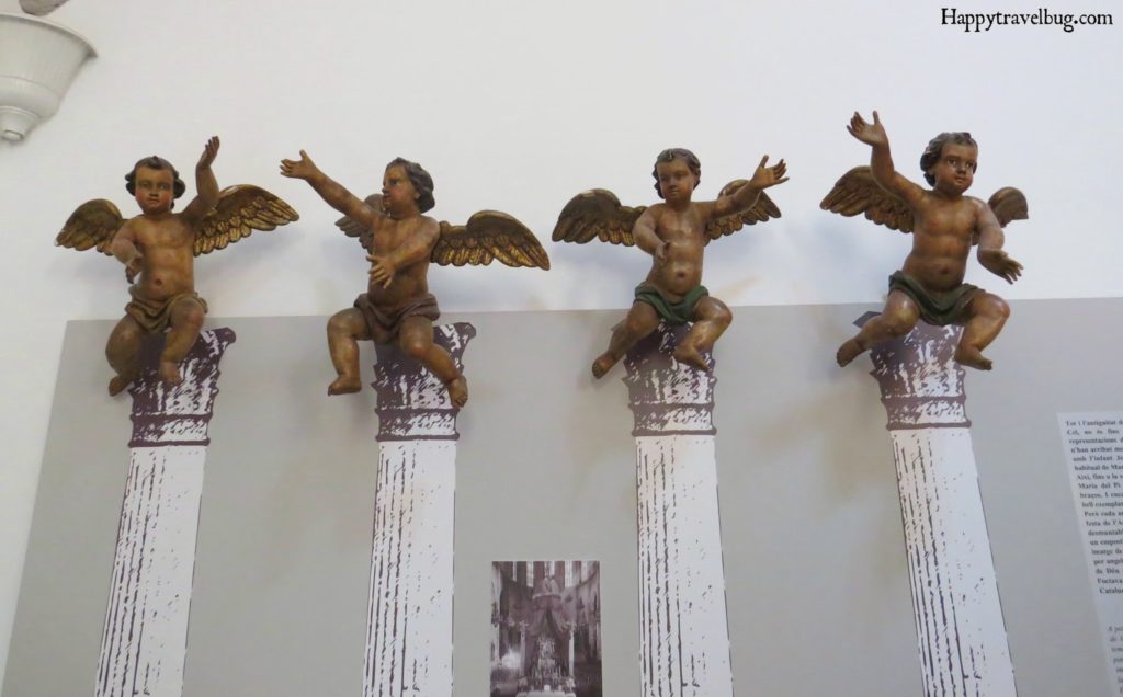 Angels in The Basilica Santa Maria del Pi