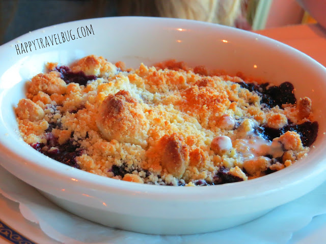 Berry cobbler