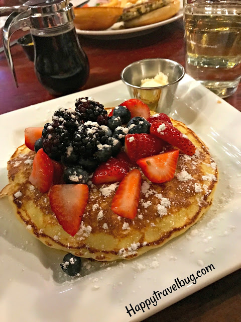 Lemon Ricotta pancakes with fruit