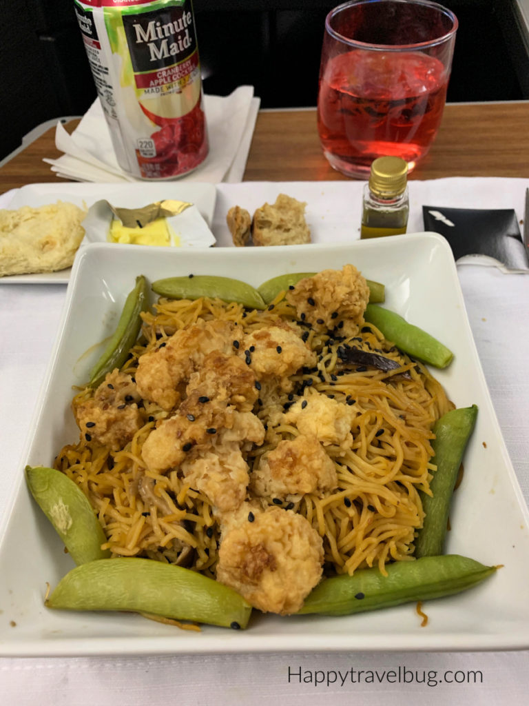 Chow mein noodles with fried cauliflower