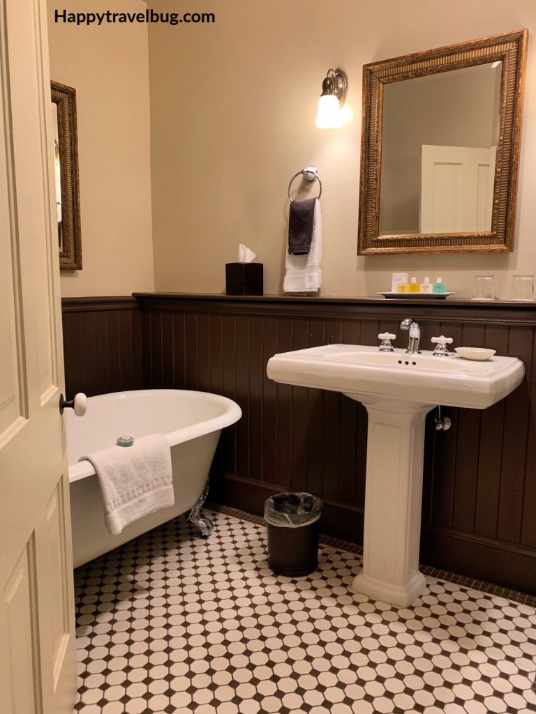 Hotel Bathroom